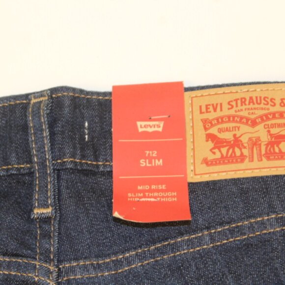 Levi's 712 Slim Jeans - Picture 6 of 9